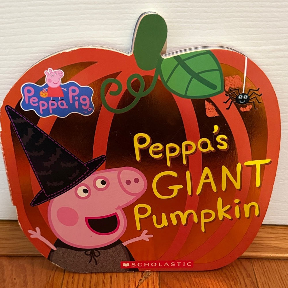 Peppa Pig Plush Talking Toy in Red Dress with Story Books - Picture 10 of 11